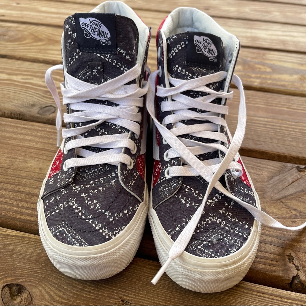 Vans Sk8-Hi Red Black Distressed Print High Top Sneakers Women’s 6.5 - Picture 2 of 7